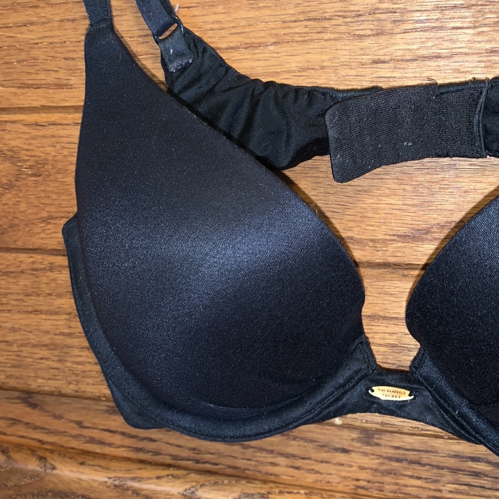 Fabulous by Victoria’s Secret Black Plunge Bra - Picture 3 of 8